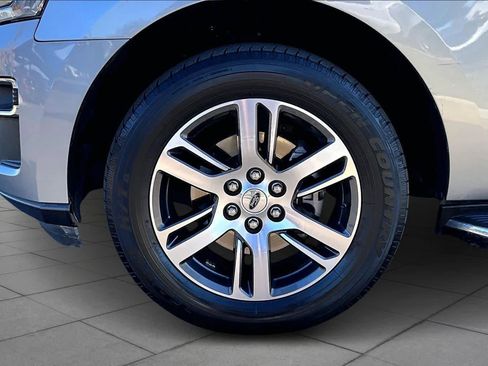 Used 2023 Ford Expedition Limited image 11