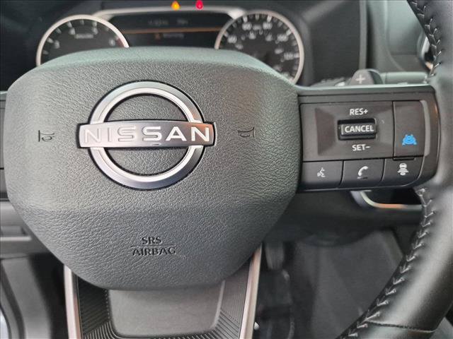 Used 2025 Nissan Rogue SV FWD image 29