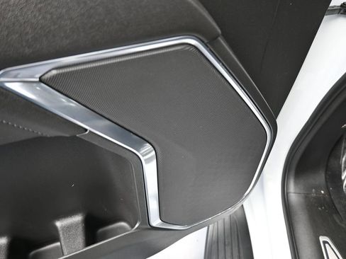 Used 2023 Chevrolet Silverado 1500 LT image 14