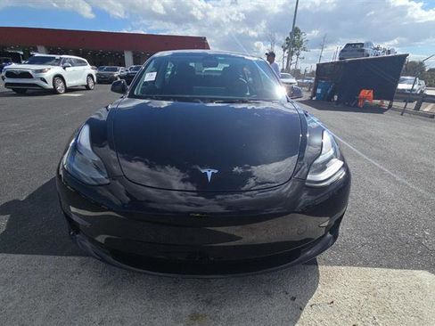 Used 2023 Tesla Model 3 Standard Range image 3