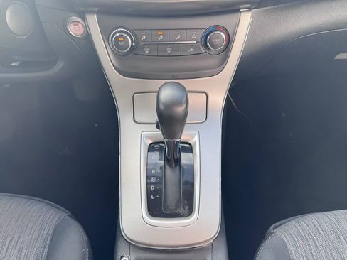 Used 2015 Nissan Sentra SV FWD image 21