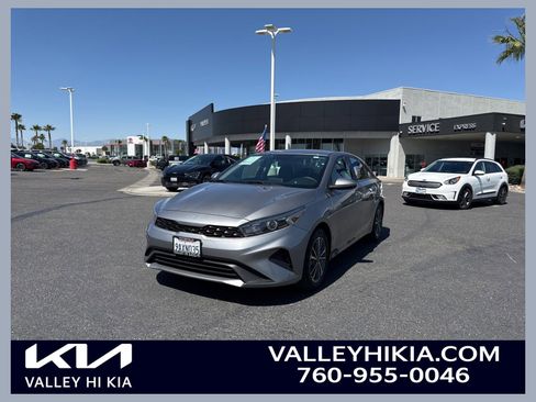 Certified 2022 Kia Forte LXS FWD image 1