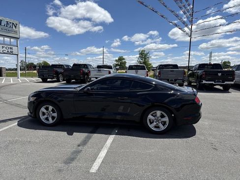 Used 2017 Ford Mustang Coupe RWD image 11