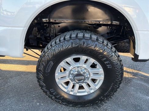 Used 2019 Ford F250 XLT w/ XLT Value Package image 29