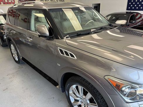 Used 2014 INFINITI QX80 2WD w/ Deluxe Touring Package image 4