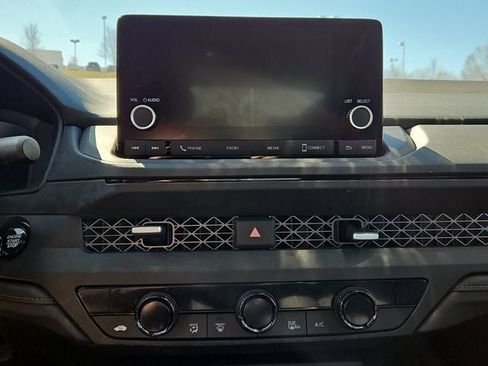 Used 2025 Honda Accord SE image 24