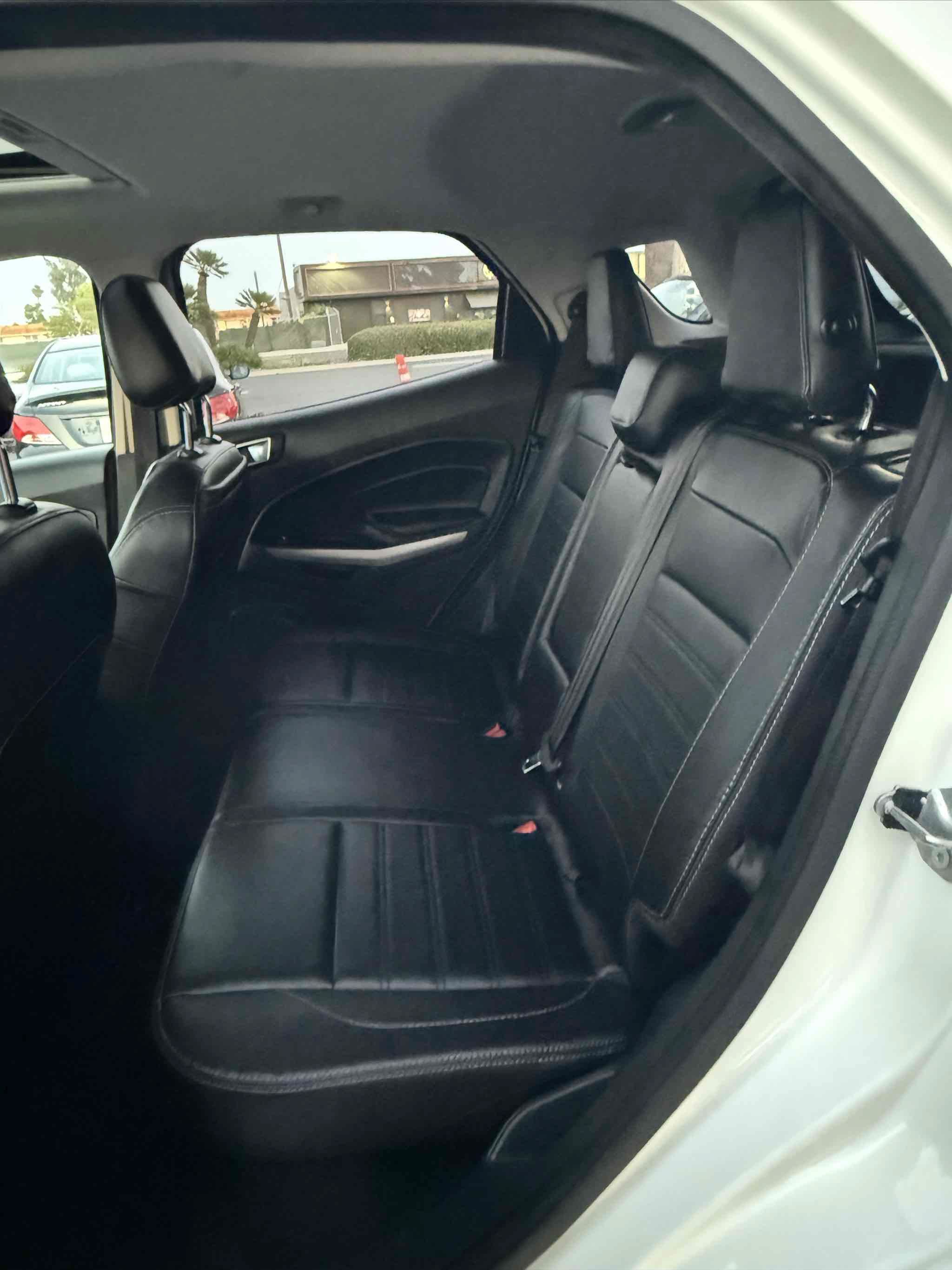 Used 2022 Ford EcoSport Titanium AWD/4WD image 82