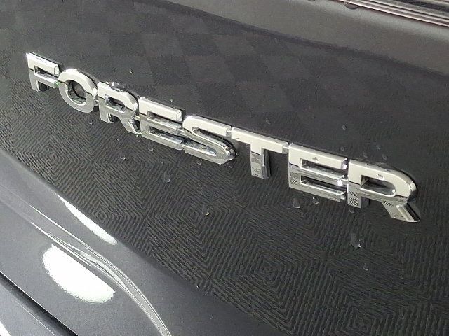 Used 2023 Subaru Forester AWD/4WD image 31
