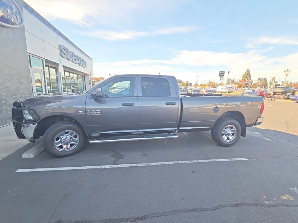 Used 2014 RAM 3500 Tradesman w/ Chrome Appearance Group RWD image 4