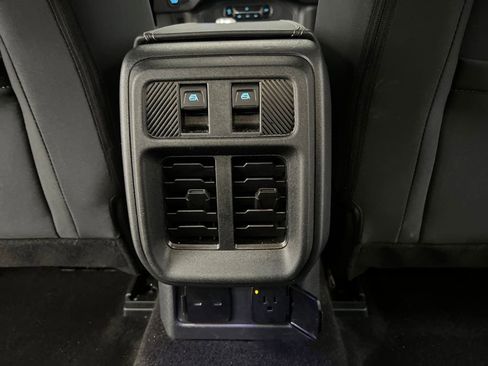 Used 2025 Ford Bronco Big Bend image 17