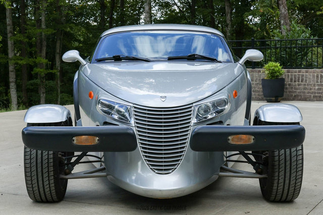 Used 2002 Chrysler Prowler RWD image 11