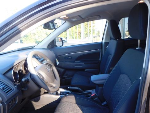 New 2025 Mitsubishi Outlander Sport ES image 9