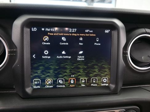 Used 2022 Jeep Wrangler Unlimited Sahara w/ Safety Group image 21