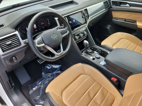 Used 2023 Volkswagen Atlas Cross Sport SEL Premium R-Line AWD/4WD image 21