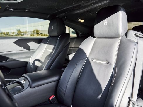 Used 2015 Rolls-Royce Wraith image 41