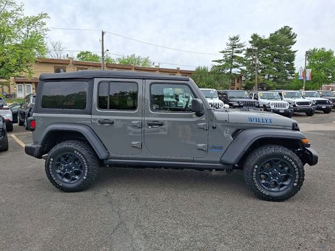 Used 2023 Jeep Wrangler Unlimited AWD/4WD image 6