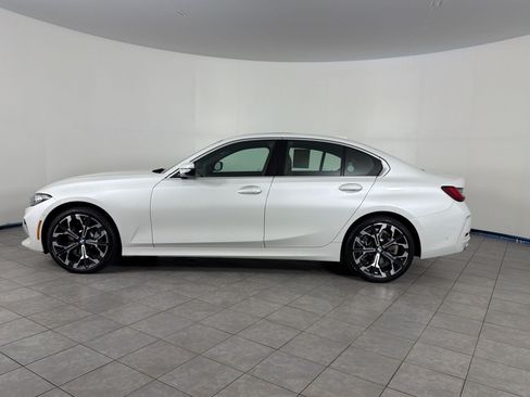 Used 2026 BMW 330i xDrive Sedan AWD/4WD image 2