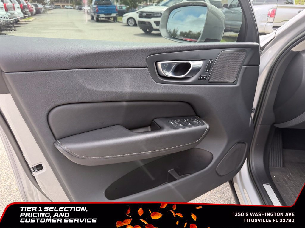 Used 2023 Volvo XC60 B5 Ultimate w/ Protection Package Premier FWD image 20