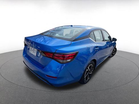 Used 2025 Nissan Sentra SV image 7