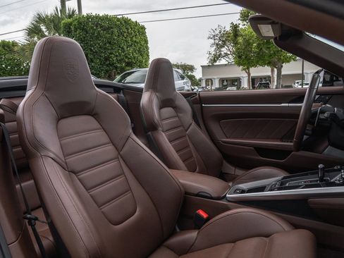 Used 2022 Porsche 911 Turbo S AWD/4WD image 20