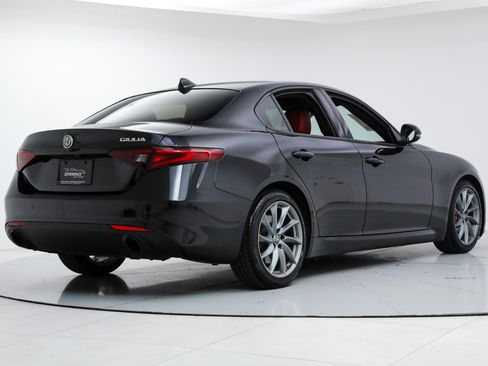 Used 2022 Alfa Romeo Giulia Sprint RWD image 5
