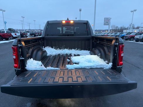 New 2026 RAM 1500 Laramie AWD/4WD image 23