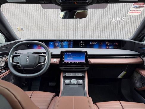 New 2026 Lincoln Nautilus Reserve image 44