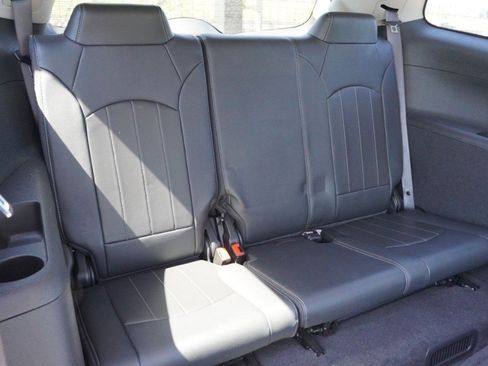 Used 2015 Buick Enclave Premium image 10