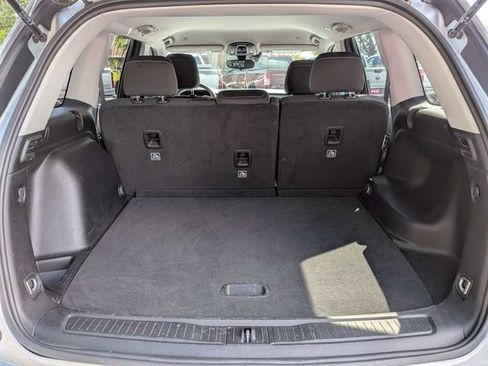 Used 2024 Jeep Grand Cherokee Laredo RWD image 15