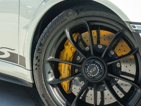 Used 2019 Porsche 911 GT3 RS w/ Weissach Package image 31