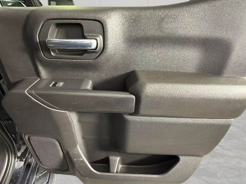 Used 2023 Chevrolet Silverado 1500 Custom Trail Boss AWD/4WD image 34