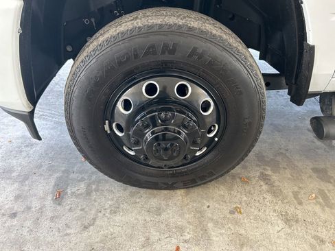 Used 2025 RAM 3500 Big Horn image 13