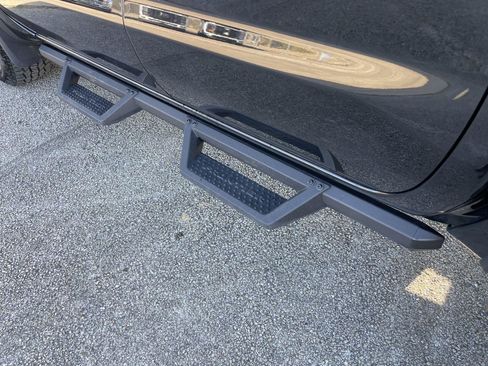 Used 2023 Nissan Frontier PRO-4X w/ Pro-4X Premium Package image 37