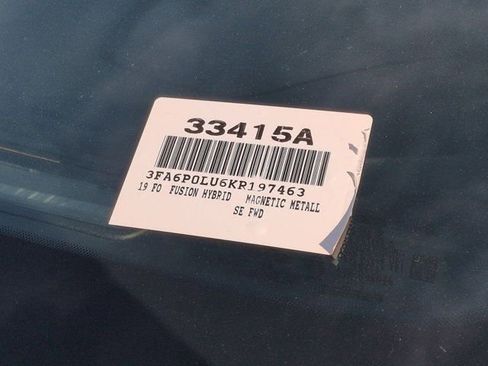 Used 2019 Ford Fusion SE FWD image 19