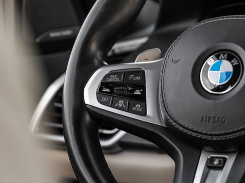 Used 2022 BMW X5 M50i w/ Executive Package image 15