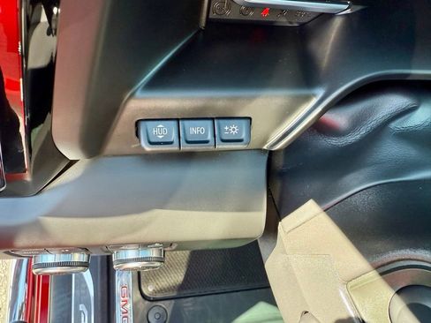 Used 2022 GMC Sierra 1500 AT4X image 61