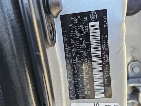 Used 2023 Toyota Camry SE image 16