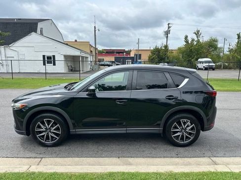 Used 2018 MAZDA CX-5 Touring w/ Preferred Equipment Package FWD image 3