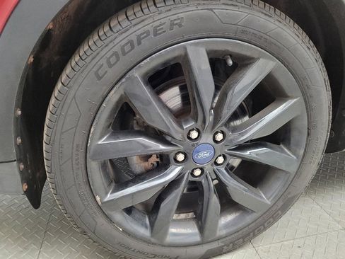 Used 2018 Ford Escape SEL w/ SEL Sport Appearance Package AWD/4WD image 31