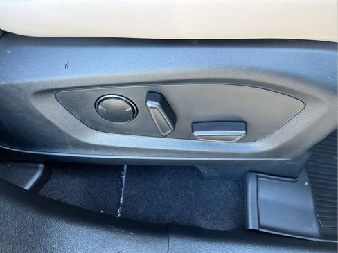 Used 2023 Ford Explorer XLT w/ Equipment Group 202A image 36