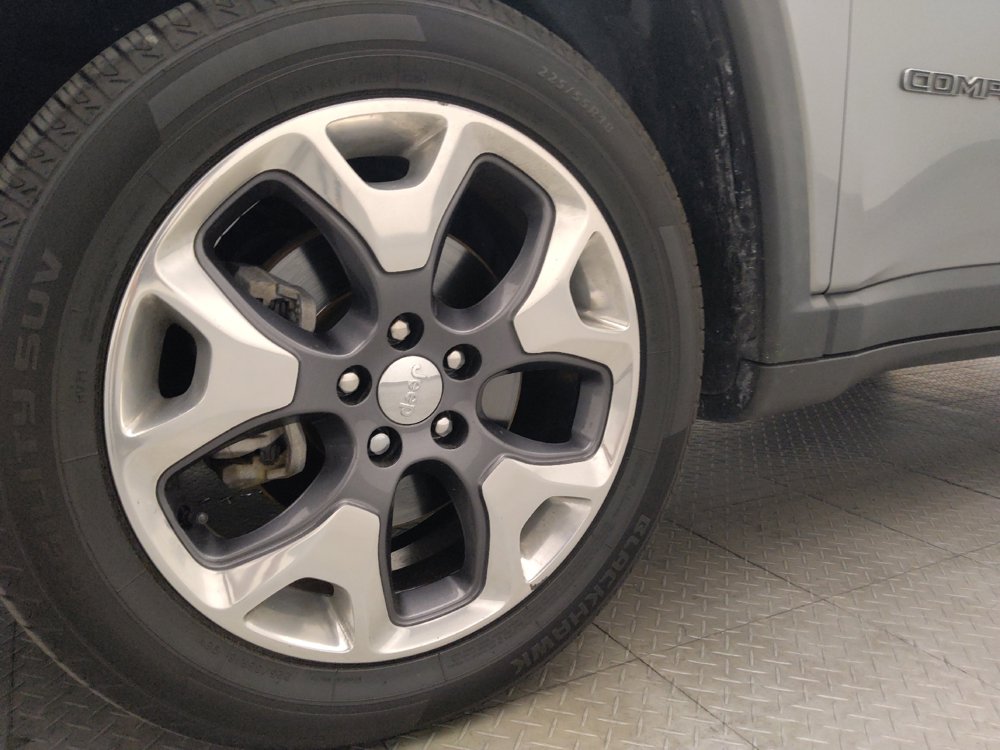 Used 2021 Jeep Compass Limited FWD image 31