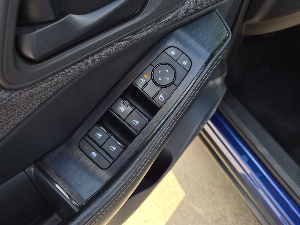 Used 2021 Nissan Rogue S FWD image 17