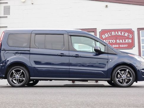 Used 2018 Ford Transit Connect Titanium FWD image 1