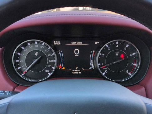 Used 2021 Maserati Ghibli S Q4 AWD/4WD image 36