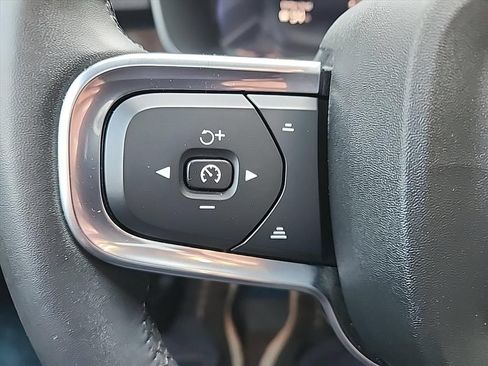Certified 2024 Volvo XC40 Recharge Ultimate w/ Protection Package Premier AWD/4WD image 13