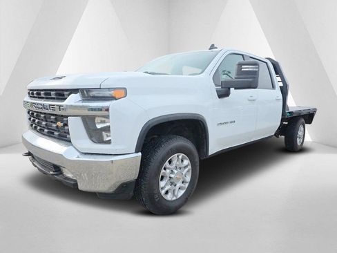 Used 2022 Chevrolet Silverado 2500 LT w/ Convenience Package AWD/4WD image 3