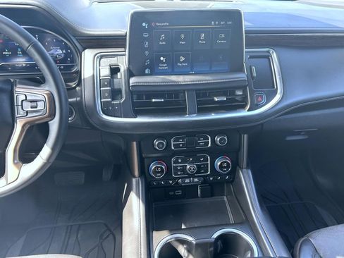 Used 2024 Chevrolet Tahoe High Country AWD/4WD image 12