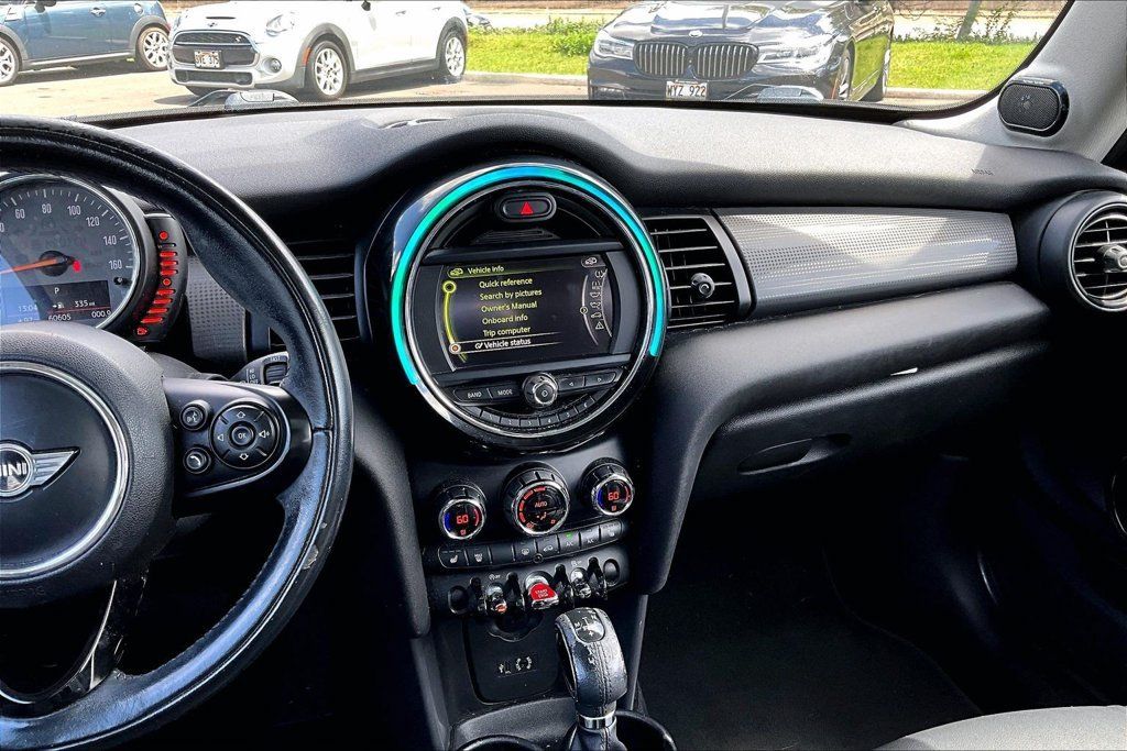 Used 2017 MINI Cooper 2-Door Hardtop FWD image 6