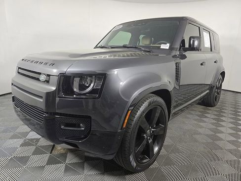Used 2025 Land Rover Defender 110 V8 image 2