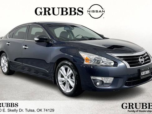 Used 2015 Nissan Altima 2.5 SL w/ Technology Package image 1